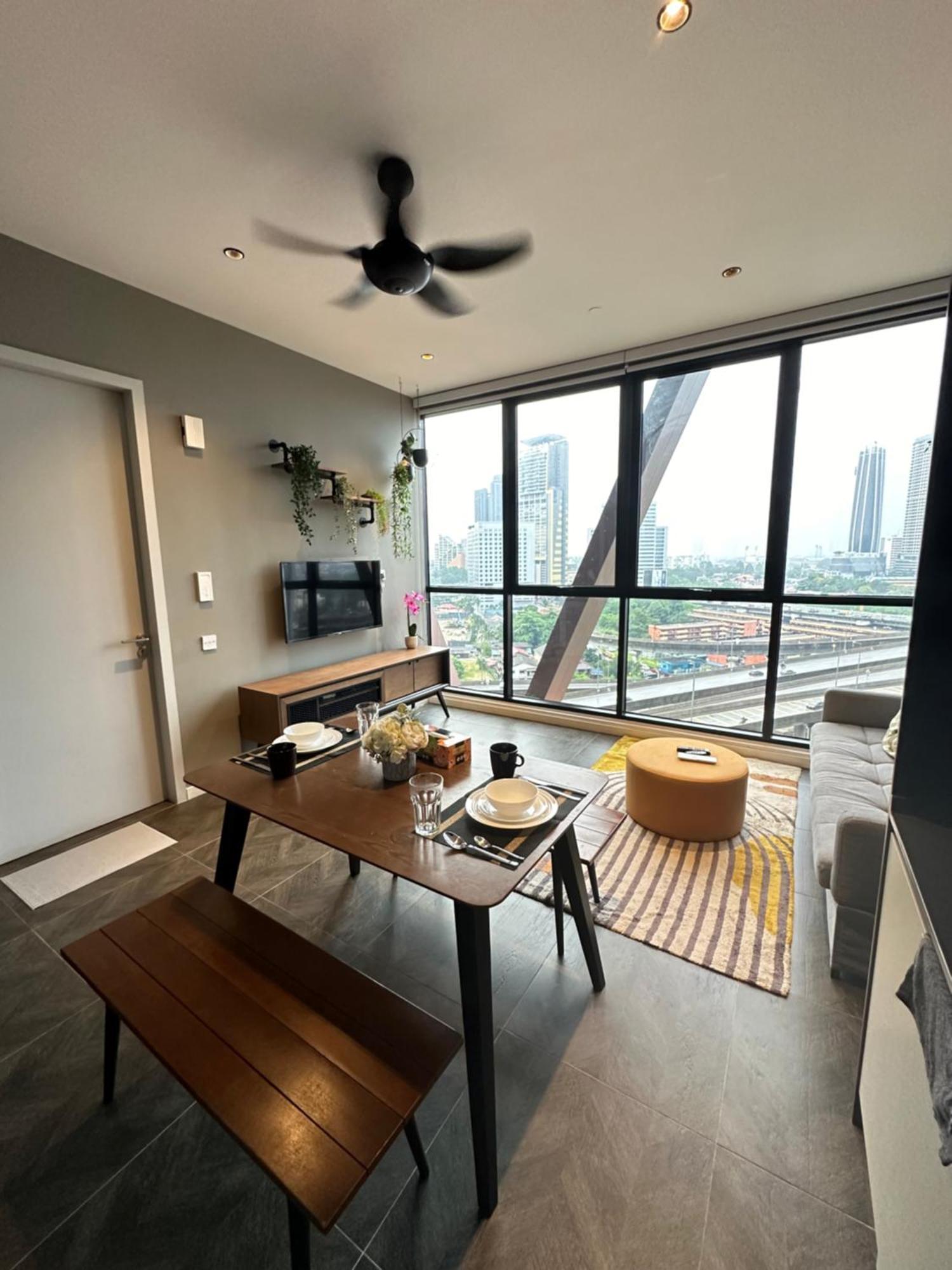 Scarletz Suites Klcc By Aura Κουάλα Λουμπούρ Εξωτερικό φωτογραφία