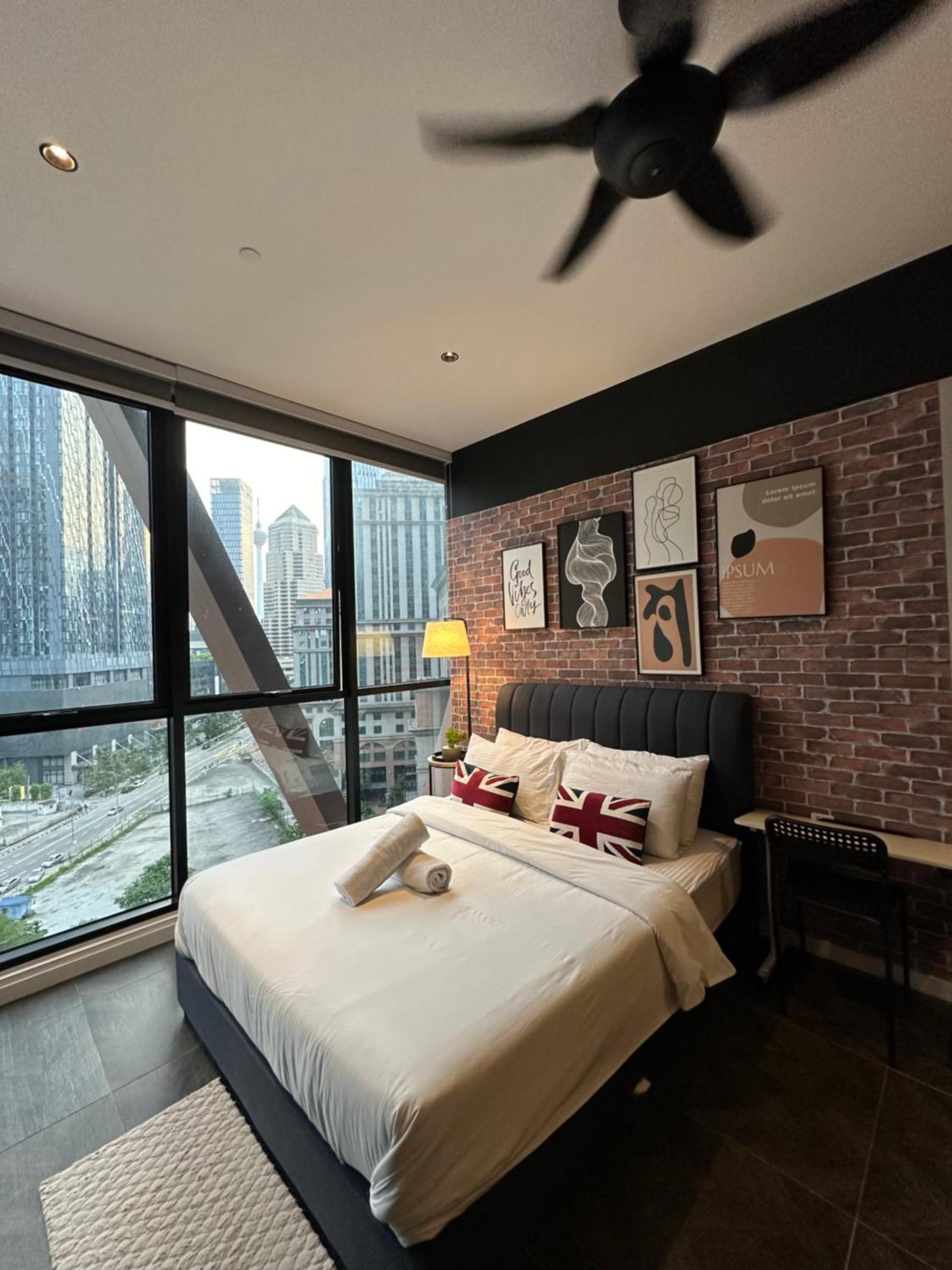 Scarletz Suites Klcc By Aura Κουάλα Λουμπούρ Εξωτερικό φωτογραφία