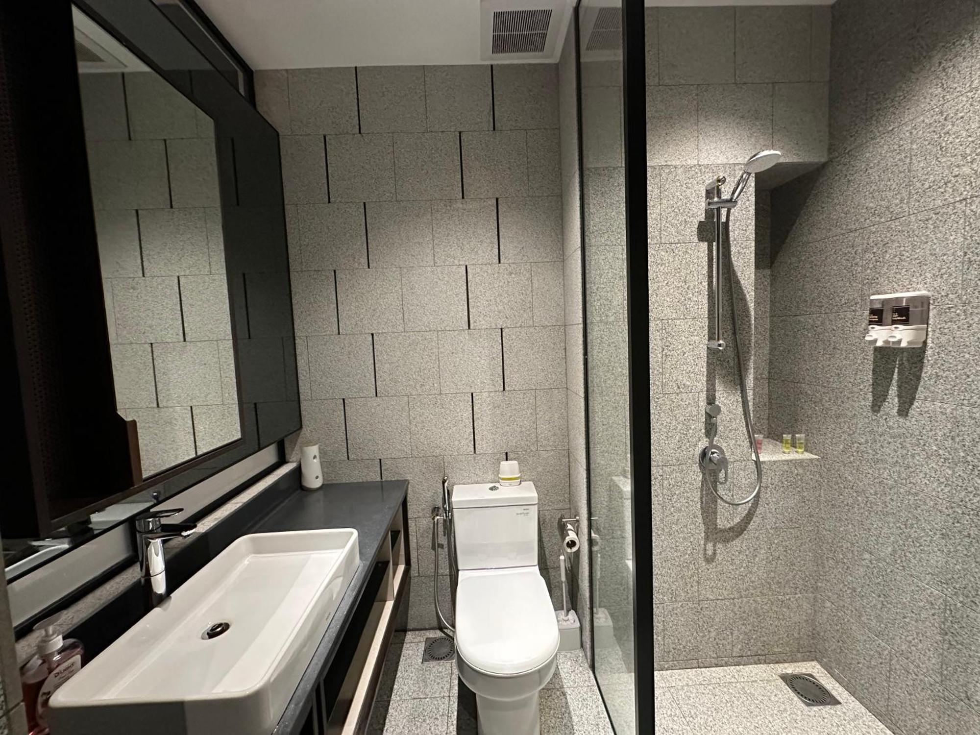 Scarletz Suites Klcc By Aura Κουάλα Λουμπούρ Εξωτερικό φωτογραφία