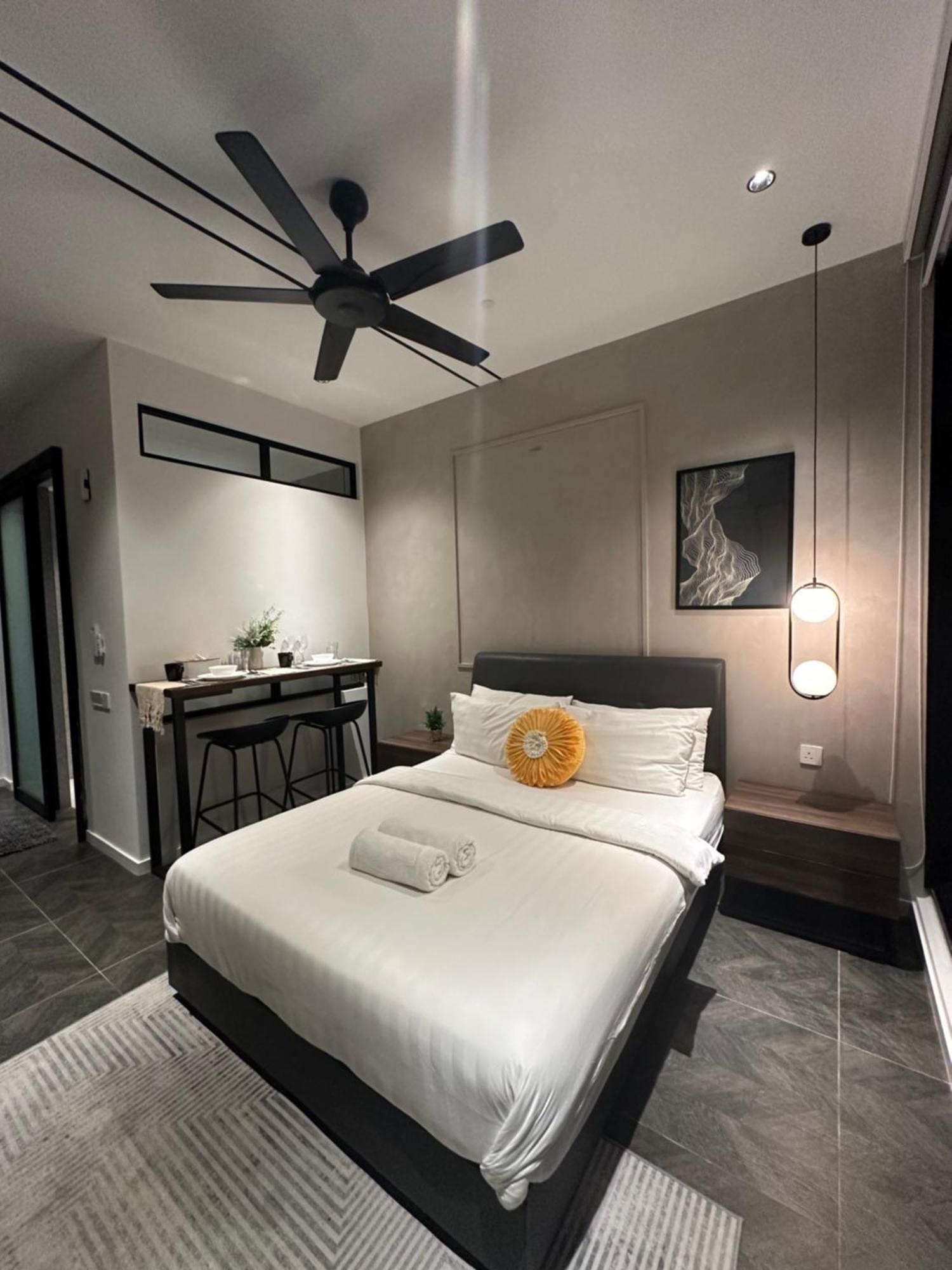 Scarletz Suites Klcc By Aura Κουάλα Λουμπούρ Εξωτερικό φωτογραφία