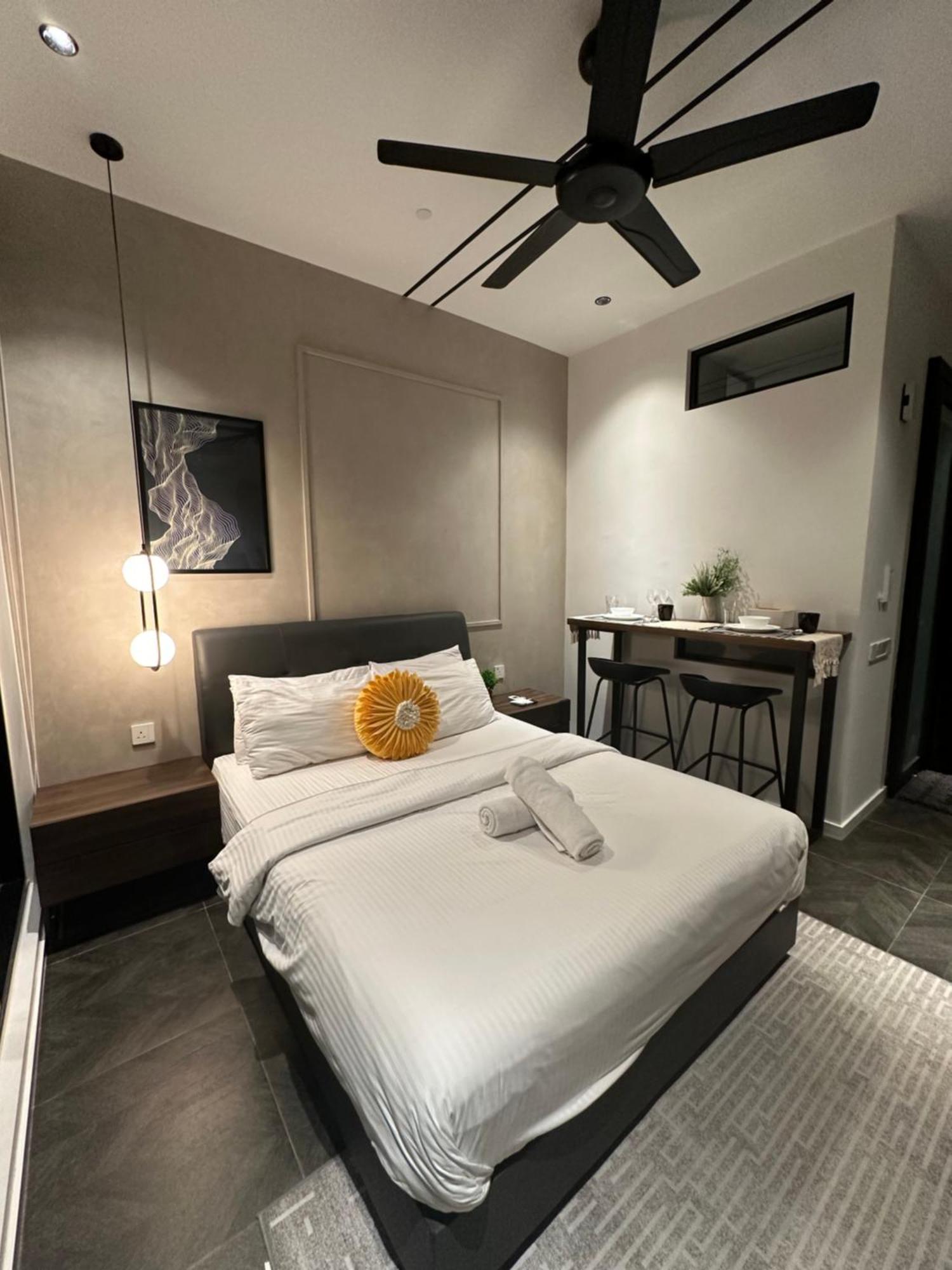 Scarletz Suites Klcc By Aura Κουάλα Λουμπούρ Εξωτερικό φωτογραφία