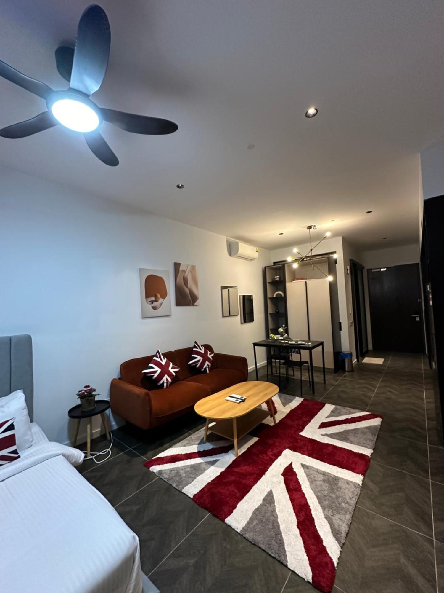 Scarletz Suites Klcc By Aura Κουάλα Λουμπούρ Εξωτερικό φωτογραφία
