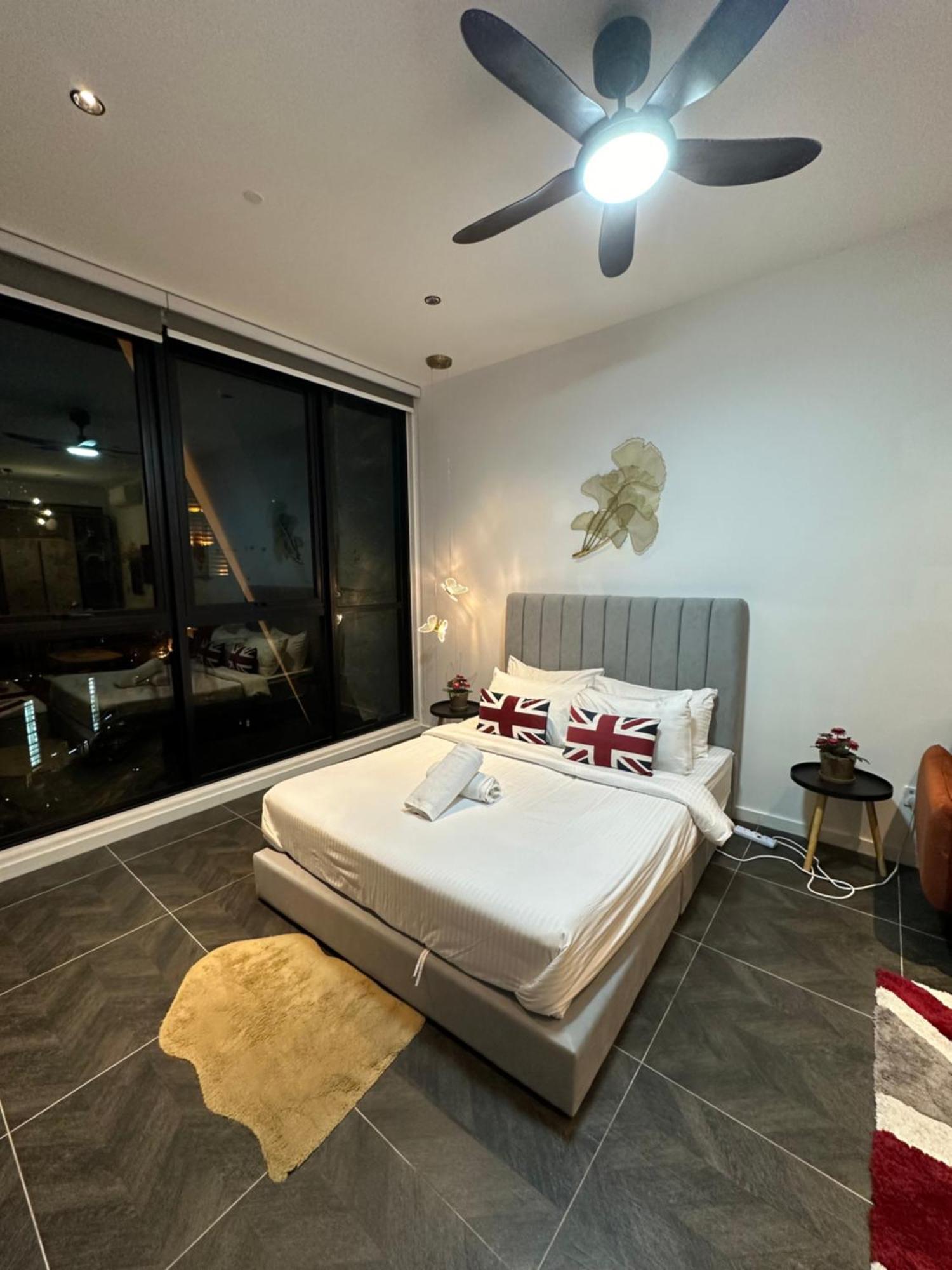 Scarletz Suites Klcc By Aura Κουάλα Λουμπούρ Εξωτερικό φωτογραφία